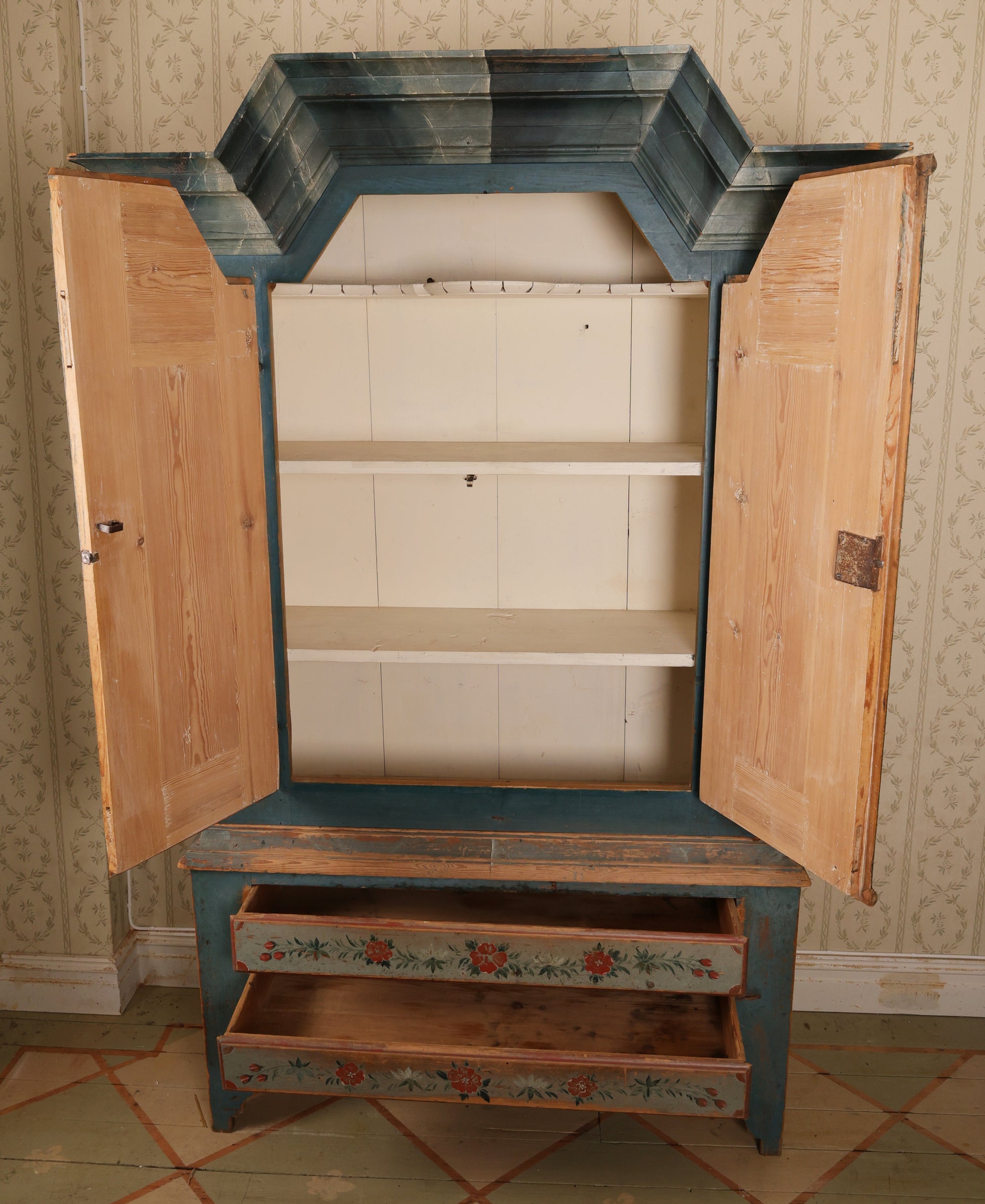 Early 19th Century Cabinet from Jämtland