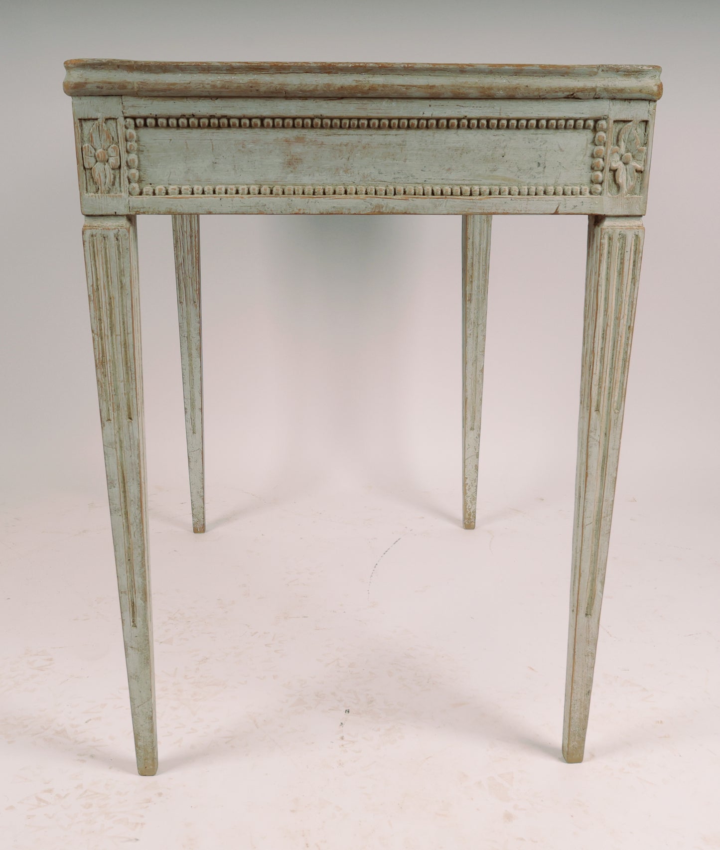 High Gustavian Tray Table