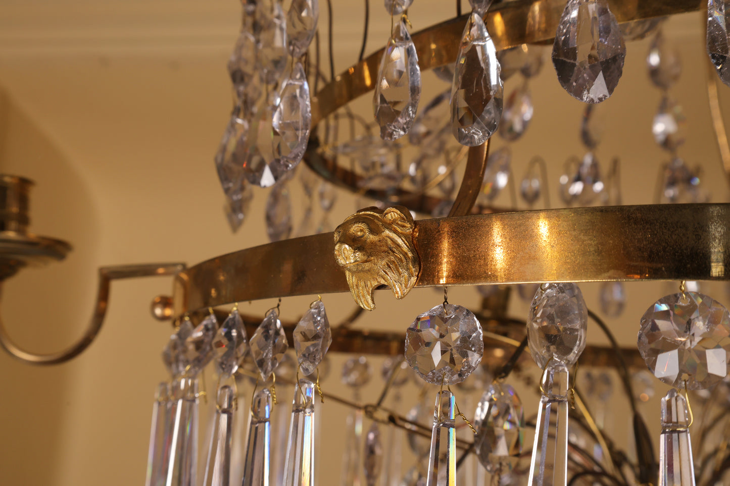 Close up detail on a gustavian chandelier.