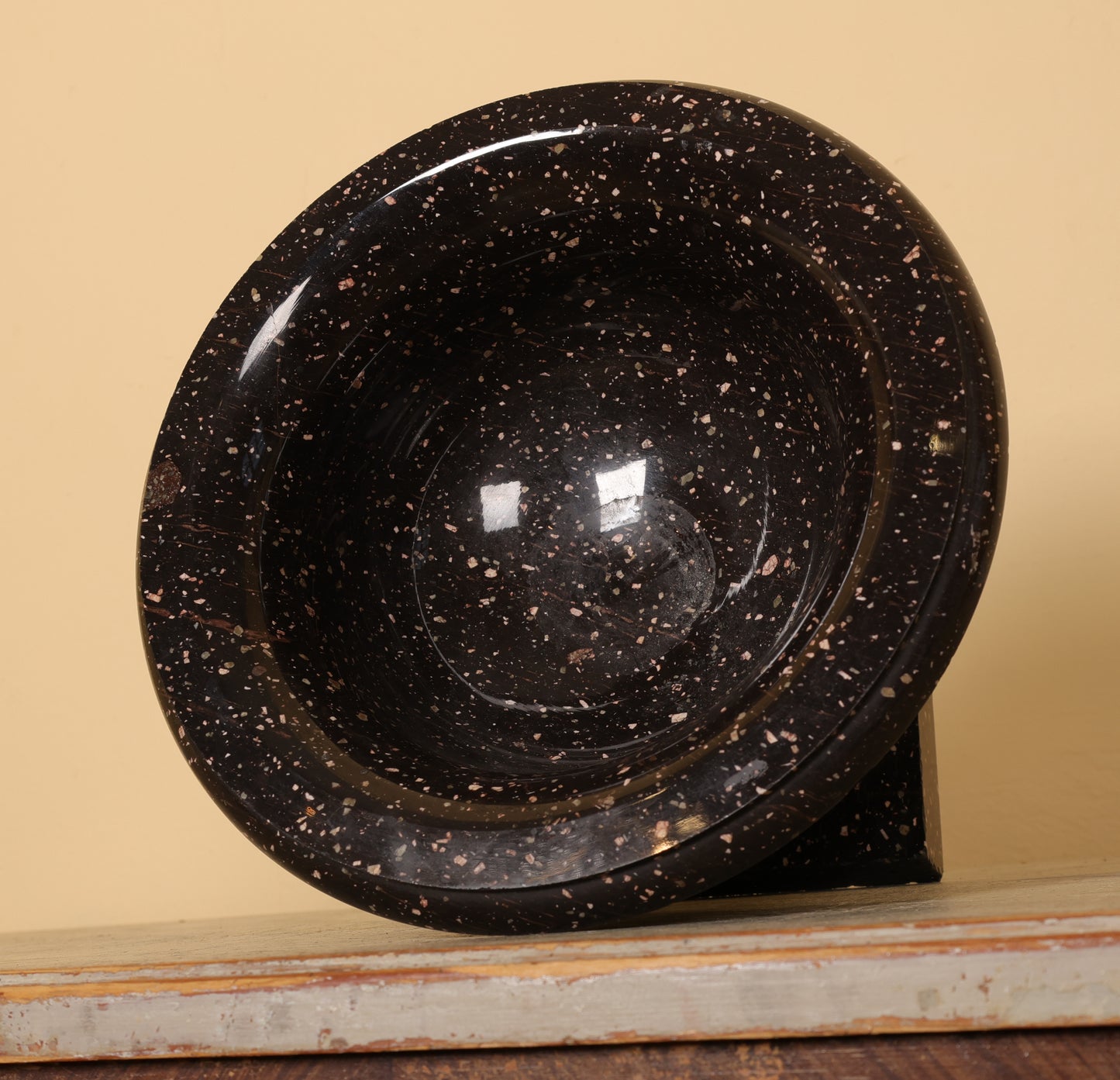 The bowl of Porphyry Urn