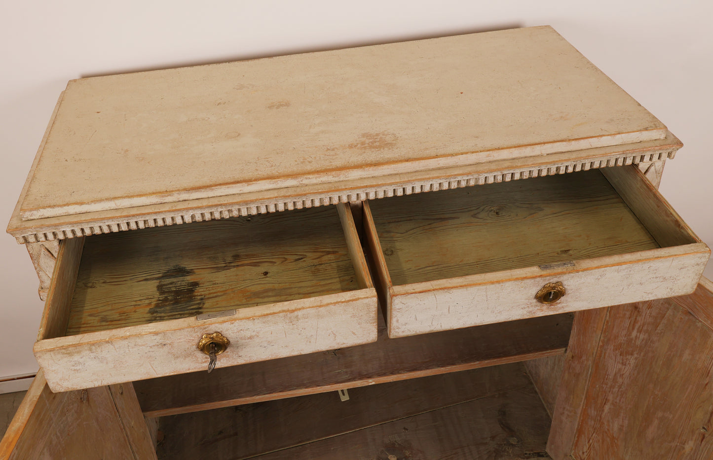 18th Century Gustavian Sideboard with Drawers opened