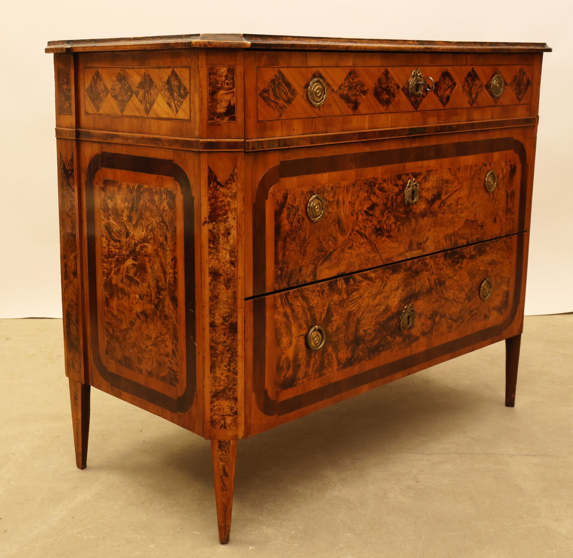 18th Century Gustavian Commode in Alder Root from the side.