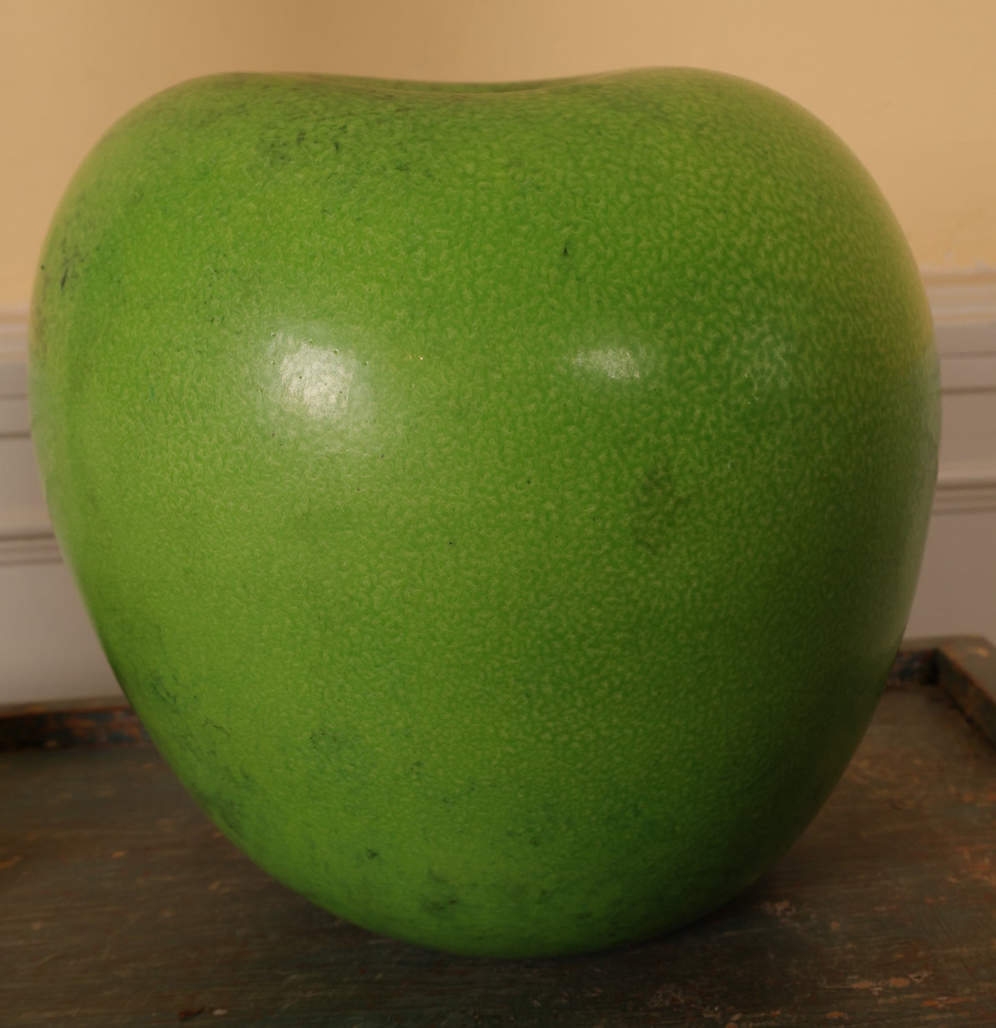 Apple by Hans Hedberg