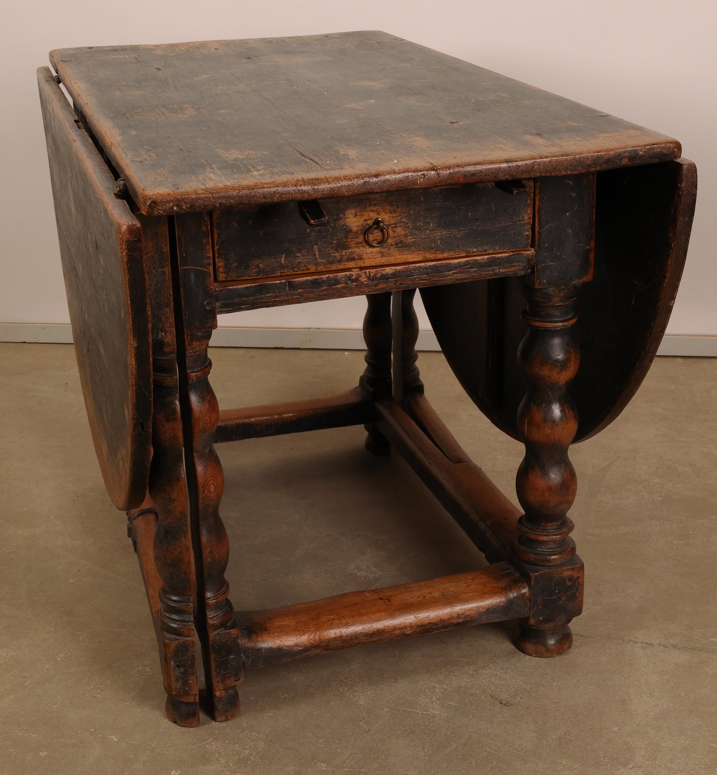 Mid-18th Century Baroque Gateleg Table