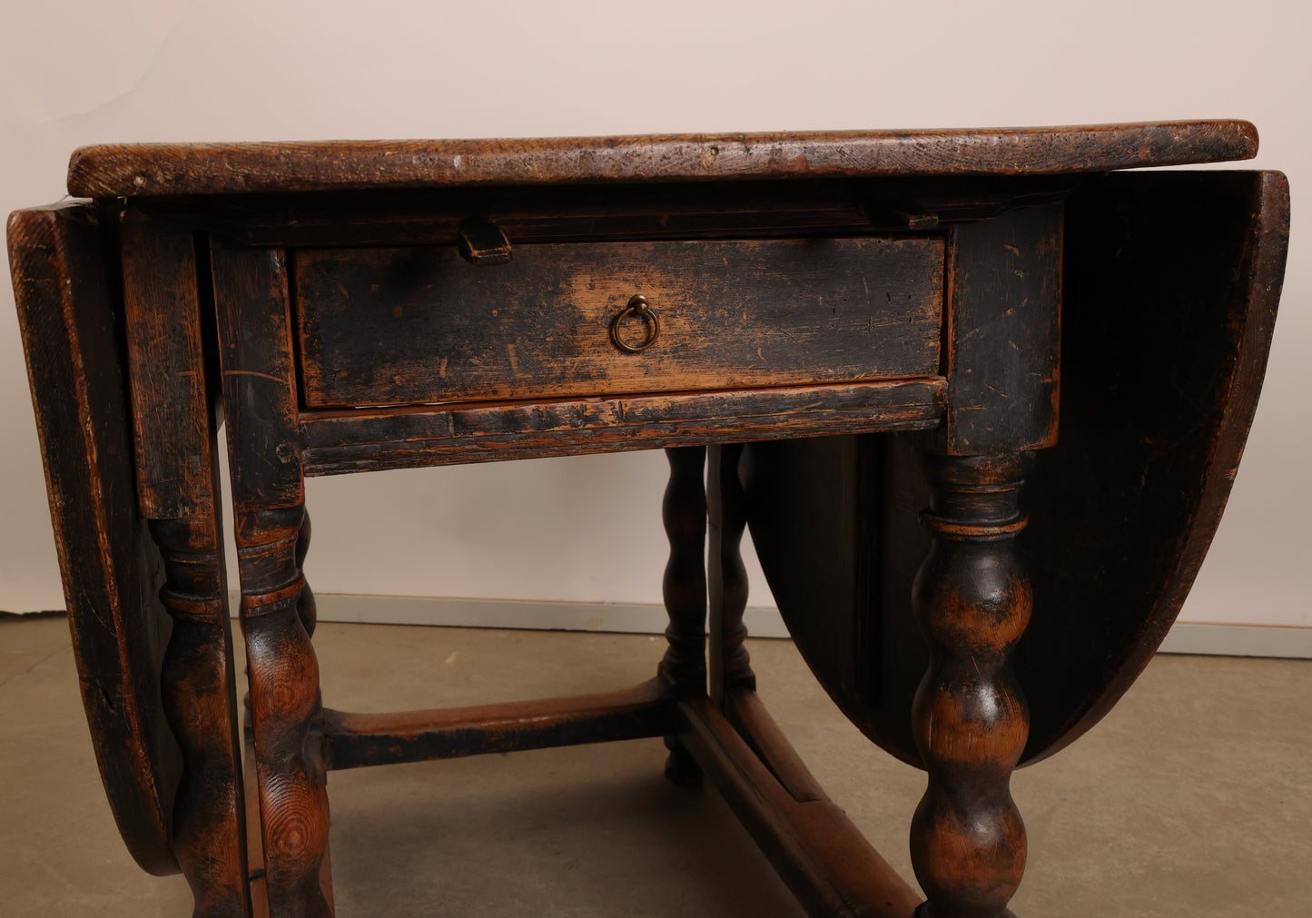 Mid-18th Century Baroque Gateleg Table