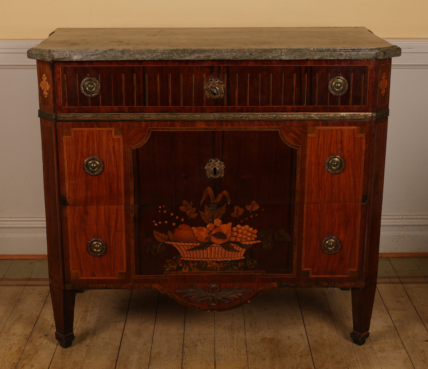 Late 18th Century High-Gustavian Commode with Intarsia by Gustaf Foltjern