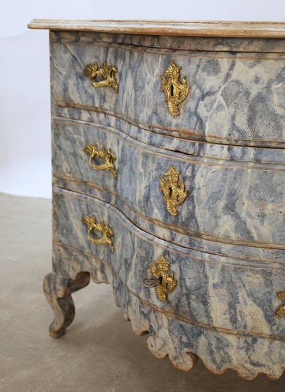 Marbled antique commode 