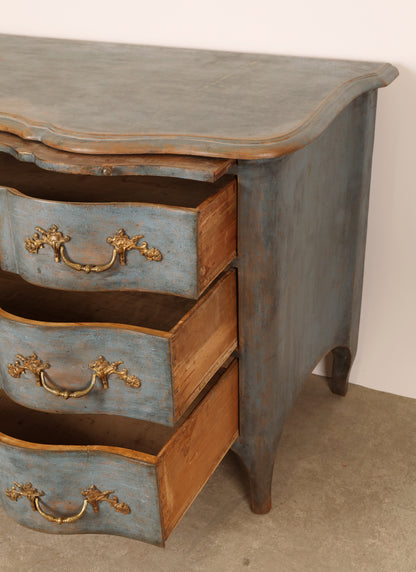 Close up view of opened drawers of an 1750s Baroque Commode 