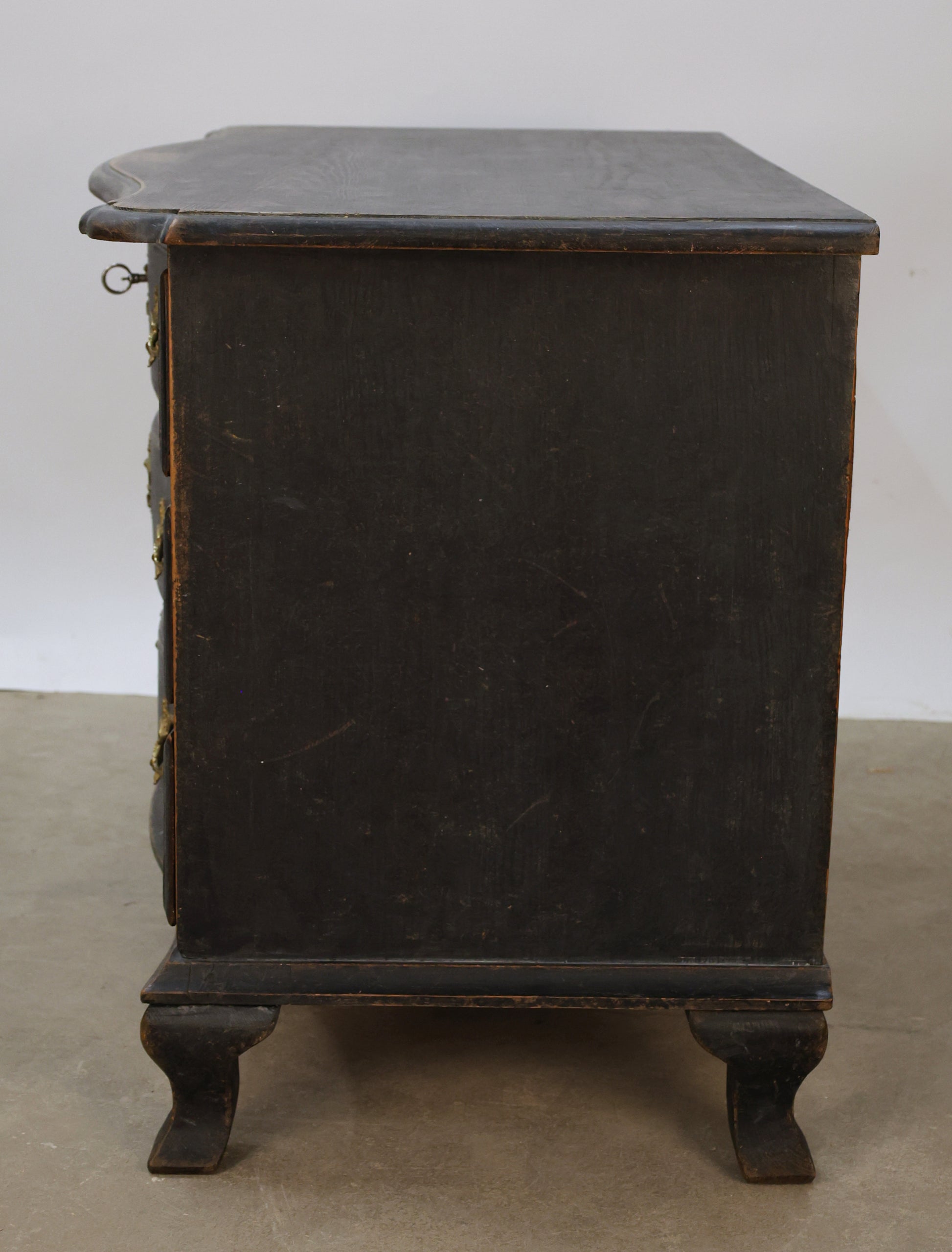 Black Baroque commode