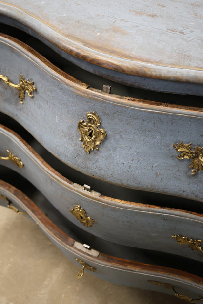 Rococo bureau in a blue colour with gilded fittings