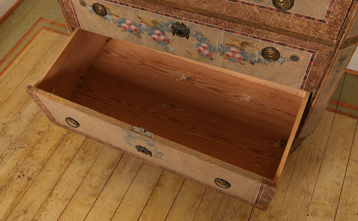 18th Century Gustavian Nils Asplind Chest of Drawers with painted roses showing opened bottom drawer