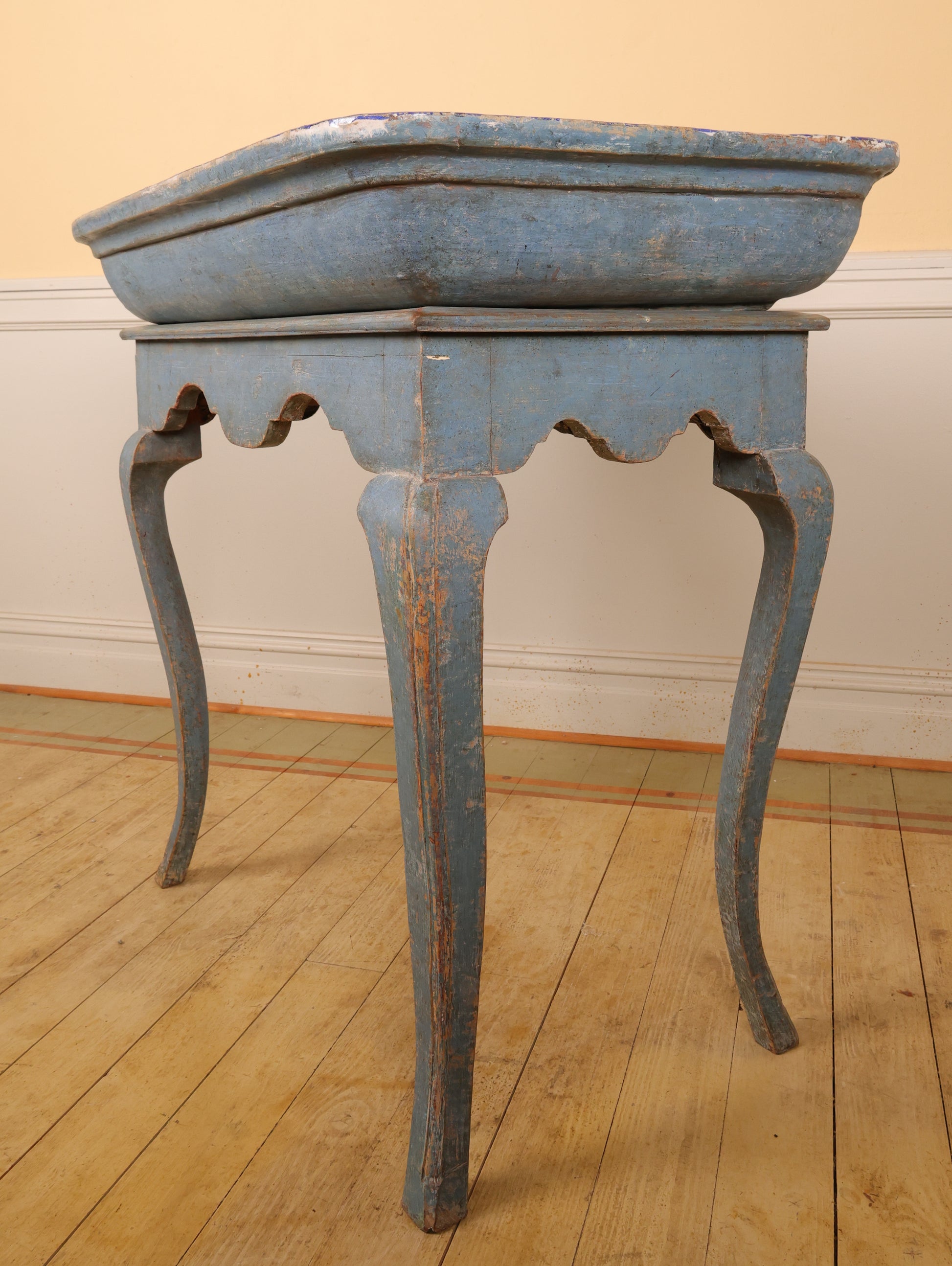18th Century Rococo Faience Table in blue colour 