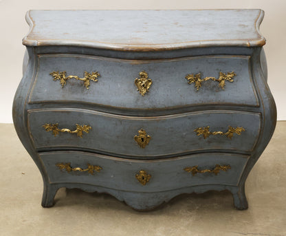 Rococo chest of drawers