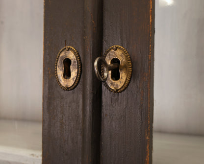 Key to a Gustavian cabinet.