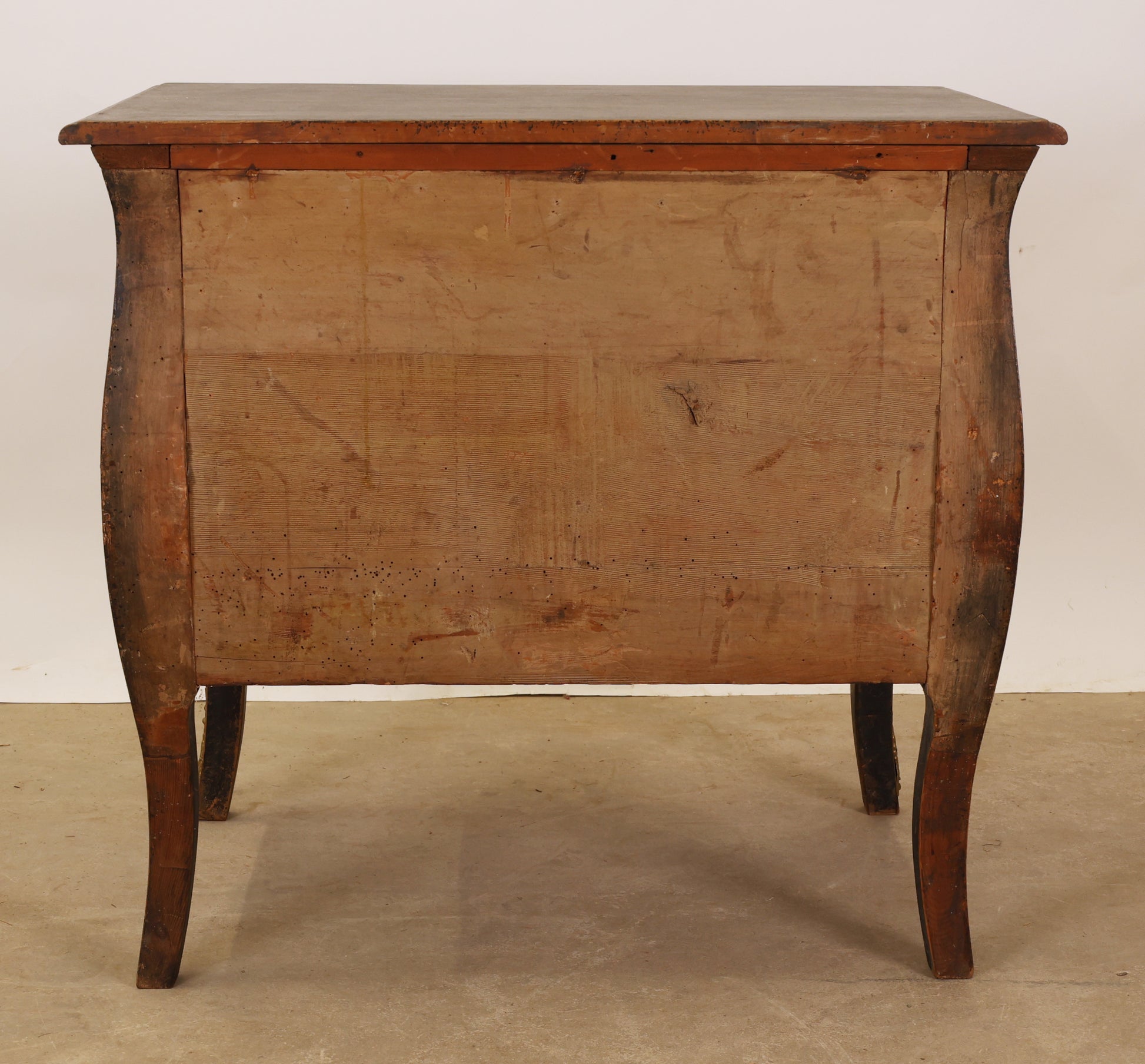 Backview of a Rococo dresser