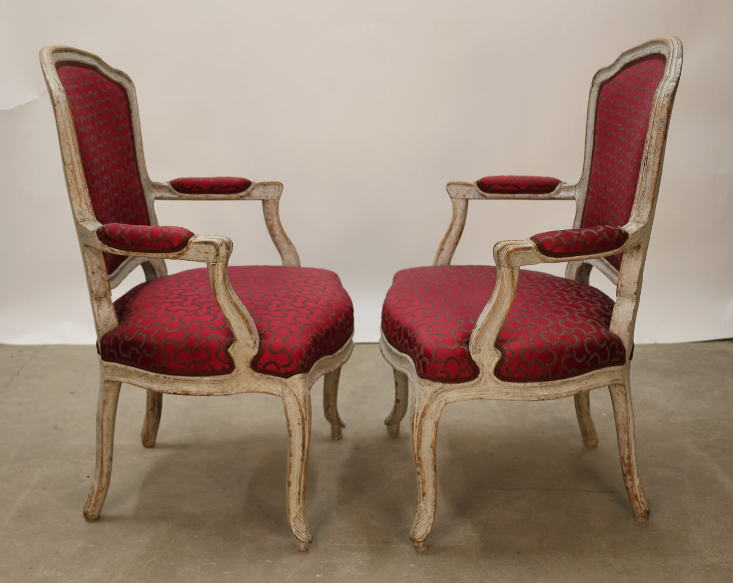 Sideview of Rococo chairs