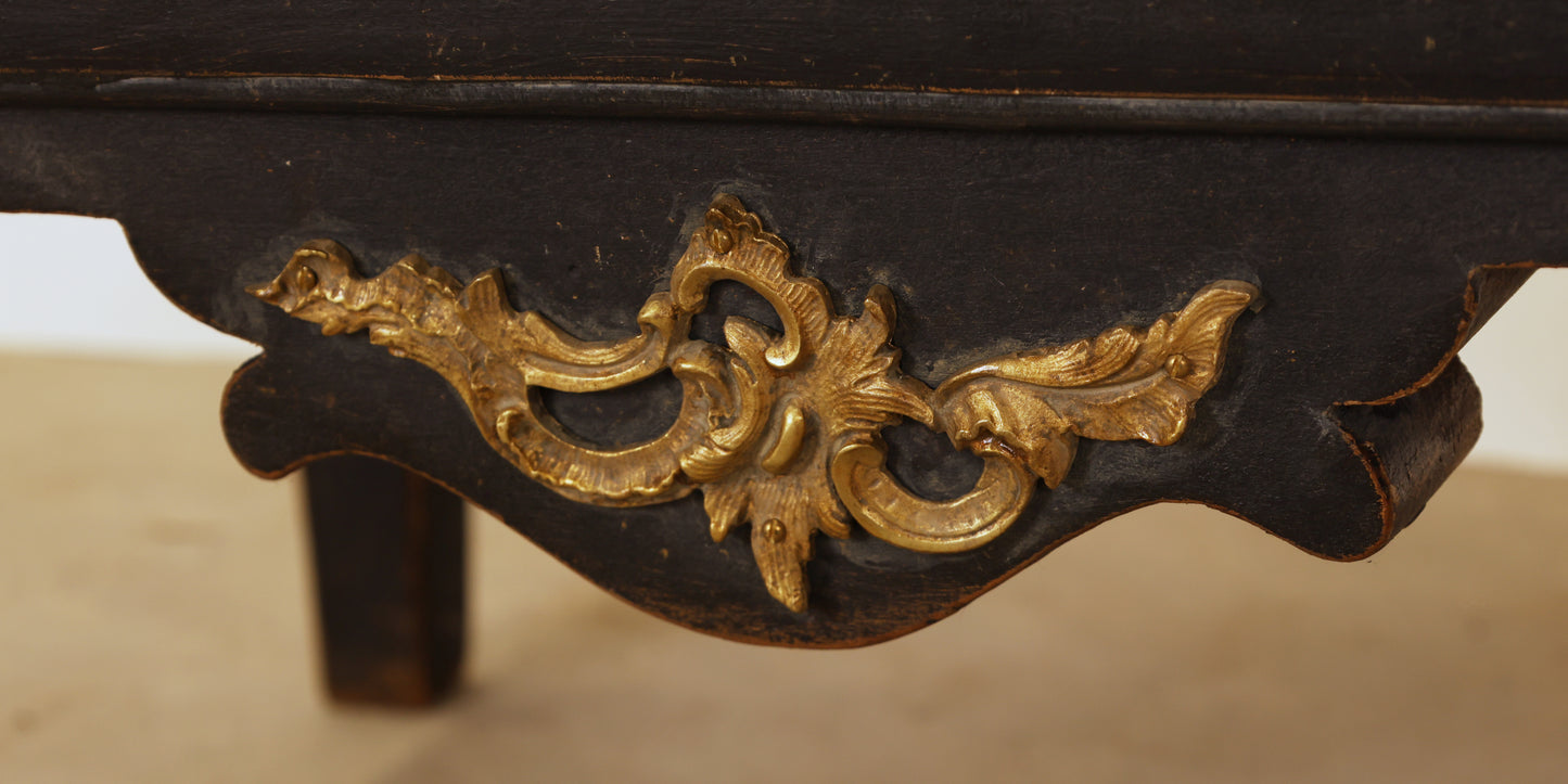 Details on a Rococo dresser