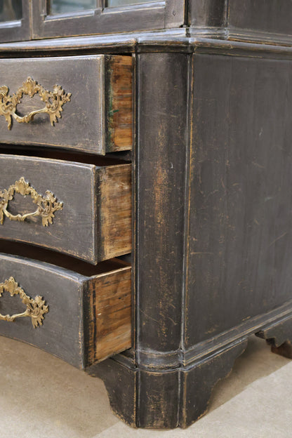 Close up shot of a Rococo cabinet