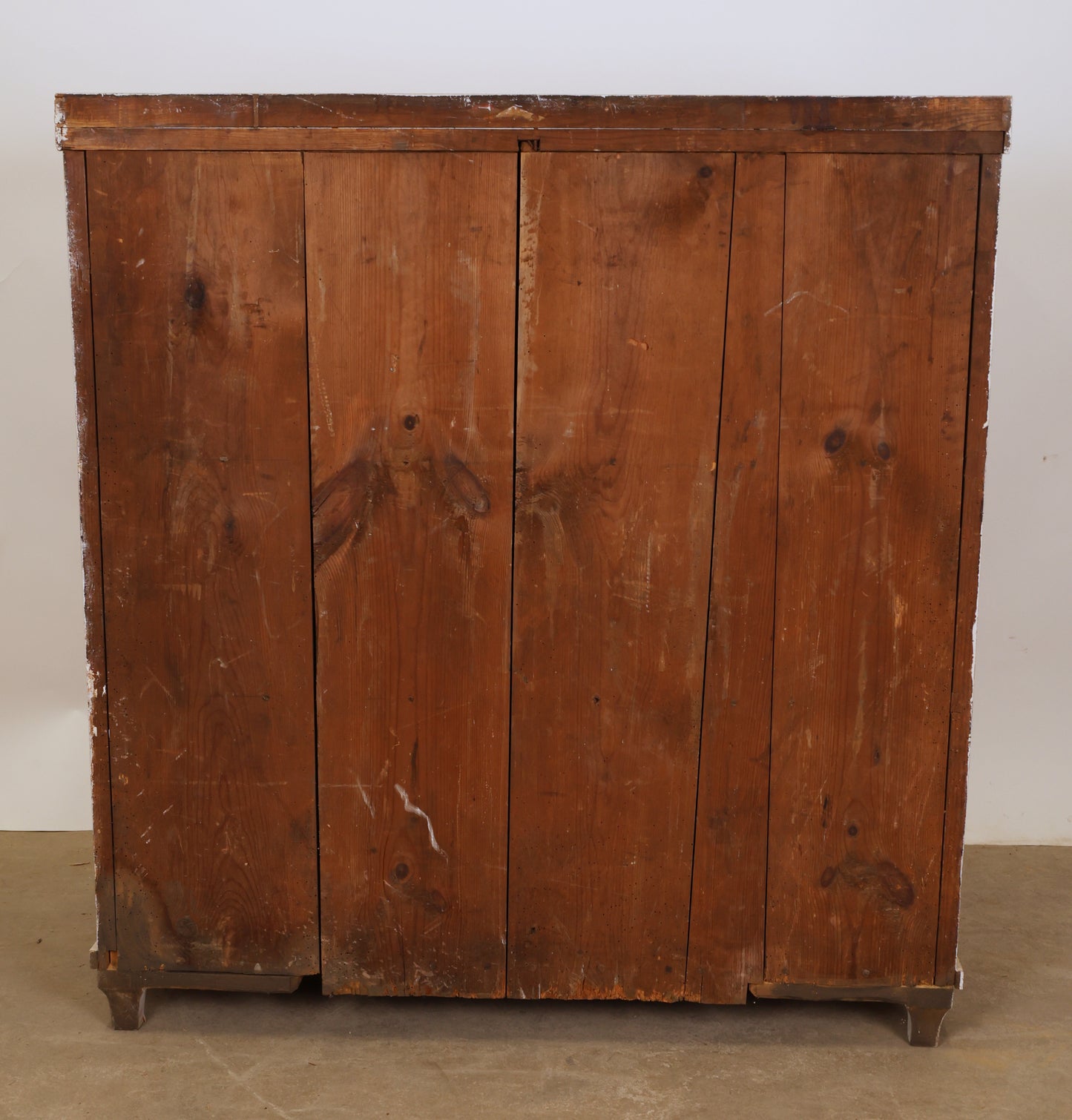 A Gustavian sideboard from behind.