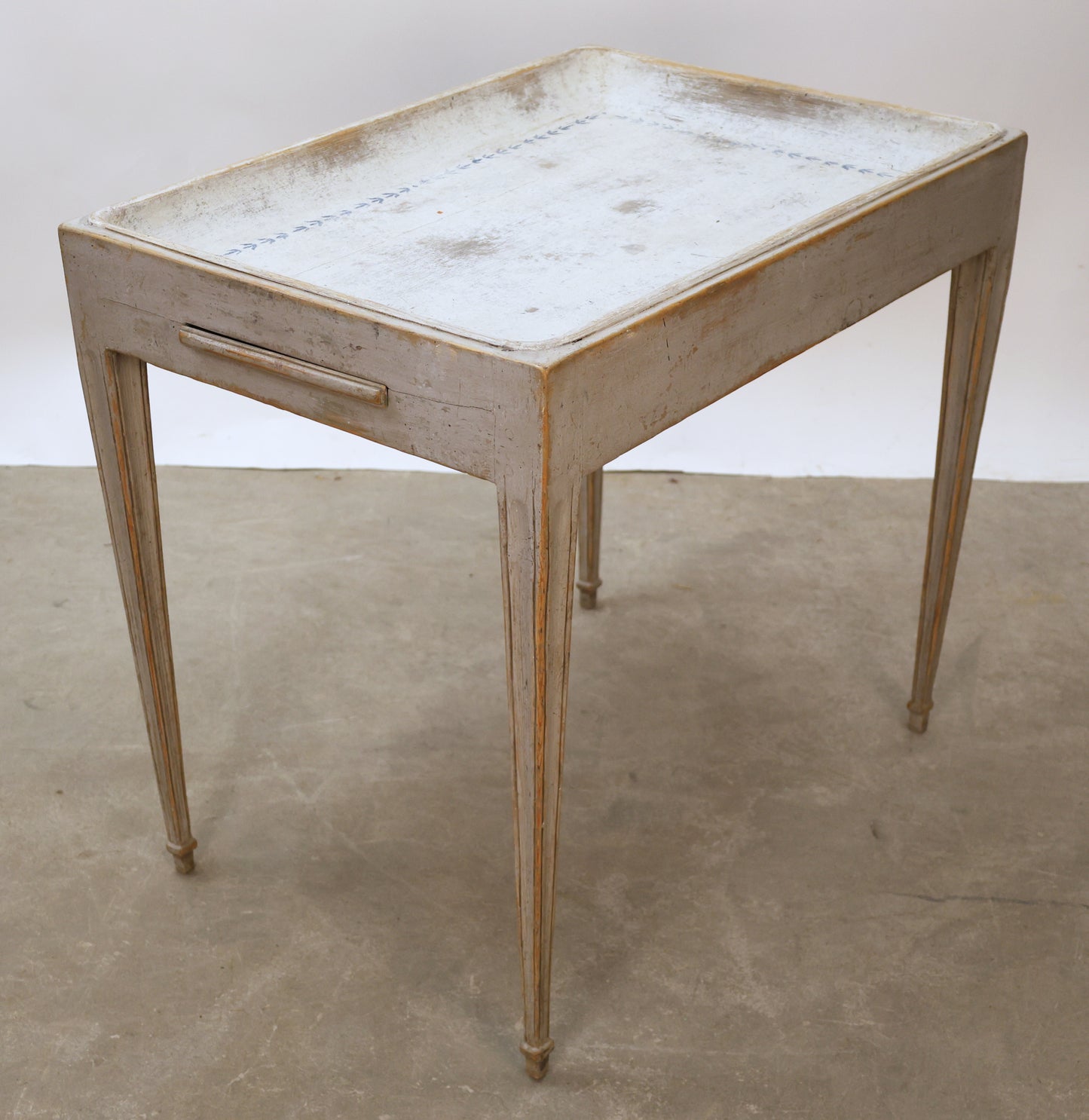 Antique tray table from the Gustavian epoch.